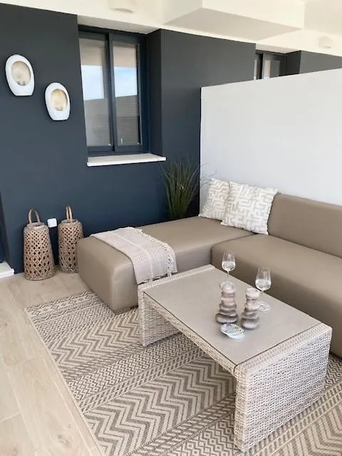 Apartment One80 In Estepona España